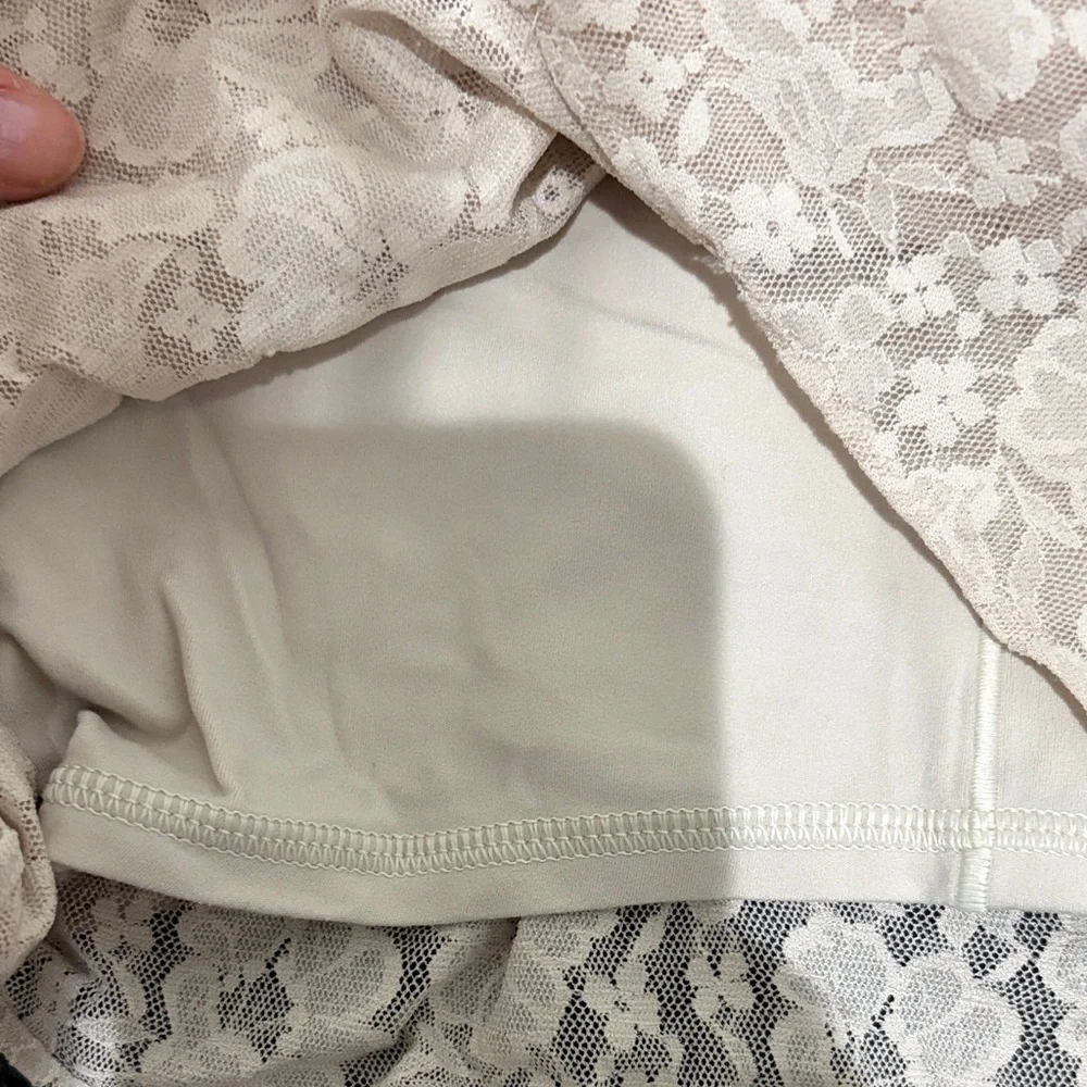Offline by Aerie Women's Shorts in Cream - Picture 5 of 6
